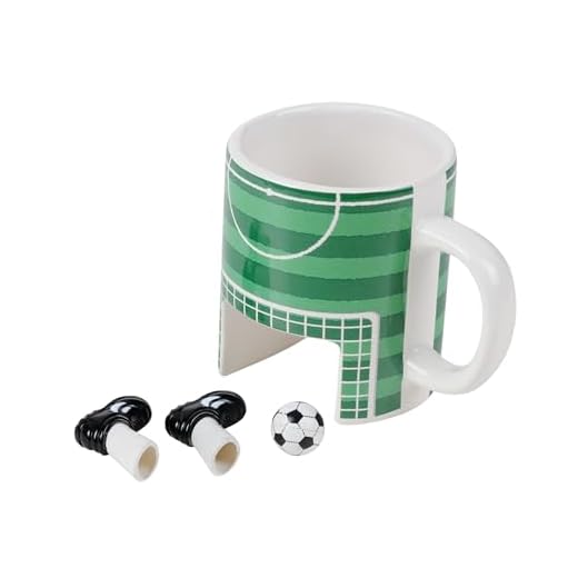 Winkee Sport Kaffeebecher Fußball inkl. Ball & Schuhe
