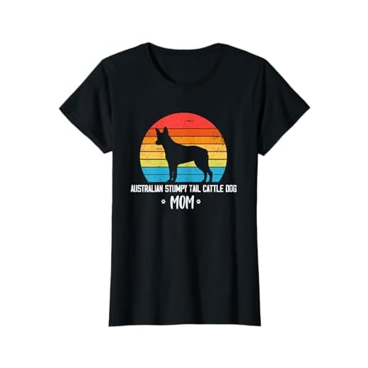 Australian Stumpy Tail Cattle Dog Mom Retro T-Shirt