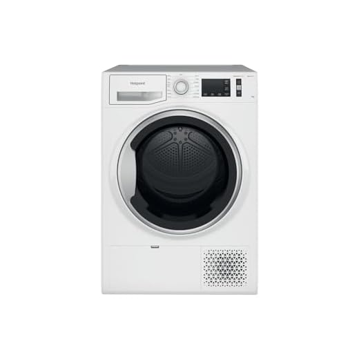 Hotpoint Crease Care 9kg Freetstanding Heat Pump Tumble Dryer - White