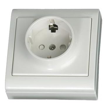 Base Schuko de superficie blanca, fácil instalación, diseño compacto, ideal para electricidad en hogares y oficinas.