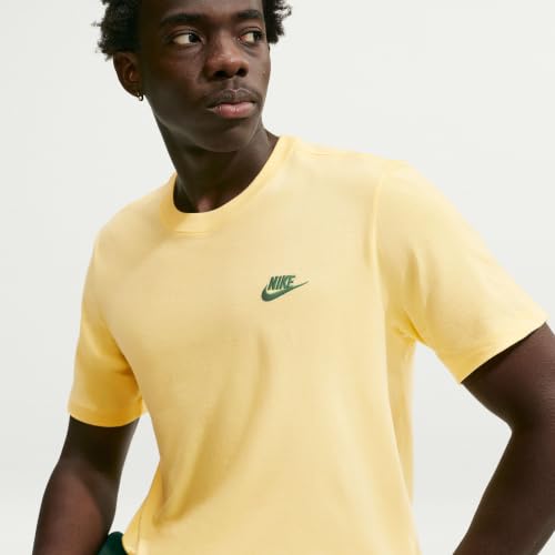 Image of Nike Men's Sportswear Club T-Shirt