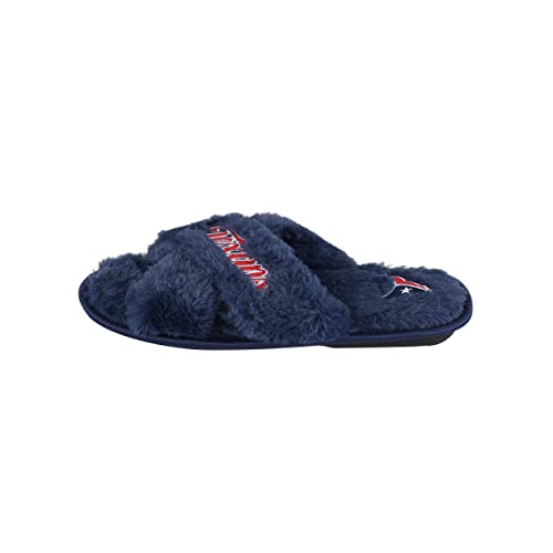 Image of FOCO Womens NFL Team Script Wordmark Fuzzy Cross Slide Slippers