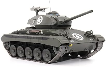Motor city classics M24 Chaffee 1st Armored Division - Italy, April 1945 (1:43 Scale)