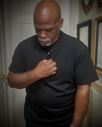 VahRuta Mens 2025 Summer Outfit 2 Piece Short Set Family Matching Outfits Comfy and Soft Vacation Set3