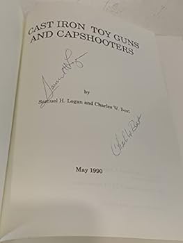 Hardcover Cast iron toy guns and capshooters Book