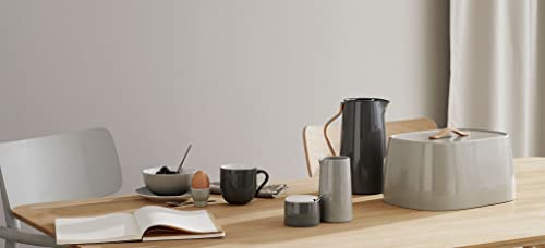 Stelton Kaffee-Isolierkanne Emma - Edelstahl-Thermoeinsatz, doppelwandig isoliert - Thermoskanne/Kaffeekanne/Teekanne mit Buchenholzgriff, Easy-Click-Deckel - 1,2 Liter, glänzendes Finish, Grau – Bild 4