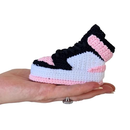 Pink Crochet Baby Sneaker Booties, Retro Basketball Newborn Socks, Customizable Knit Shoes, Baby Shower Gift, Slip-on Shoes Infants