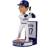 限定コレクション: 2024個限定生産の公式MLBボブルヘッドフィギュア。シリアルナンバー付きの希少なアイテムです サイズ仕様: 高さ約20cmの迫力あるサイズで、ディスプレイに最適な存在感を実現 チームの本格的なユニフォームデザインを忠実に再現。背番号17番のレプリカモデル パッケージ: コレクターズアイテムとして最適な専用ボックス付き。保管や贈り物にも便利 高品質仕上げ: FOCOブランドによる細部まで丁寧に作り込まれた、プロフェッショナルな品質の商品です