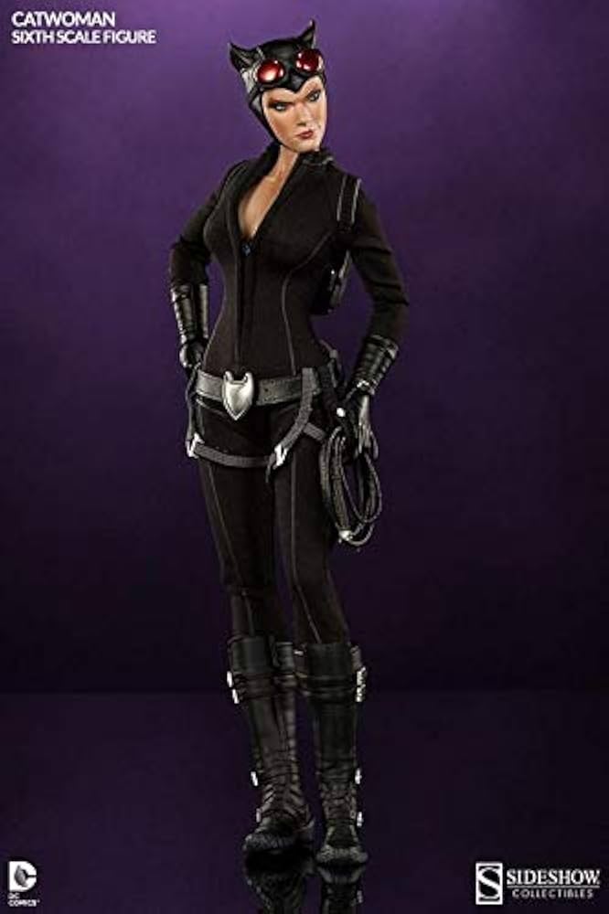 Amazon.com: BATMAN Sideshow Collectibles Catwoman 1:6 Scale Action