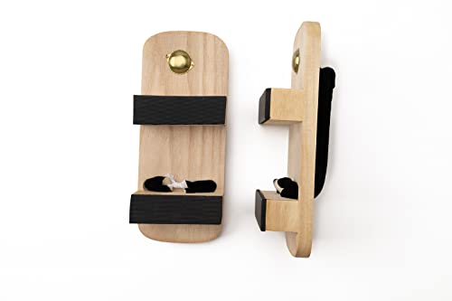 Image of Japanese Shoes Geta Wooden Clogs with Tabi Socks for Men Women