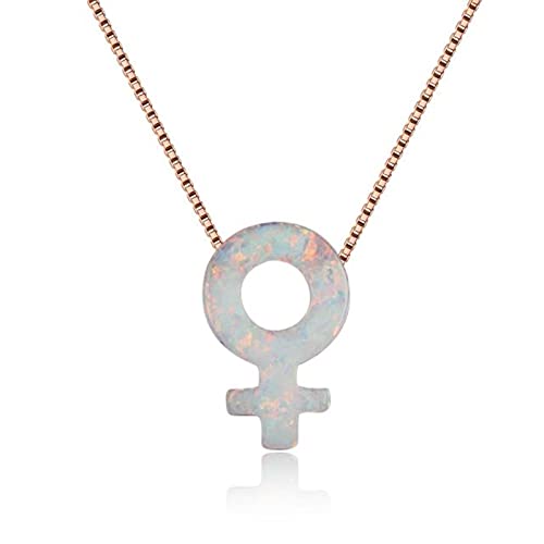 Bijoux fins lesbiennes collier en opale rose symbole de féminité