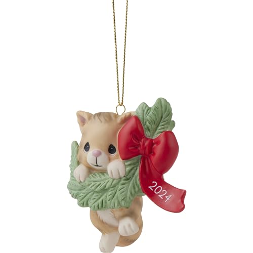 Precious Moments 2024 datierte Katzen-Ornament, zum Aufhängen für die Feiertage 2024, Biskuit-Porzellan-Katze, Weihnachtsdekoration – Ansicht 3