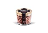 ESCAMAS PIMENTON : Sal marina en escamas al pimentón con un intenso aroma y sabor a pimentón ahumado. Ideal para dar sabor al pulpo, lacón, queso fresco y vegetales al vapor o a la parrilla ¡Excelente como condimento para una variedad de alimentos!