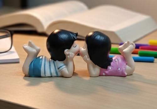 Forty Wings Romantic Miniature Kissing Couple Figurine - Cute Resin Statue for Gift for Girlfriend, Boyfriend,Husband, Wife Valentines Rose Day Teddy Day Promise Day Hug Day Gift