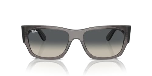 Lunettes de soleil Ray-Ban rectangulaires grises : votre alliée élégance en terrasse