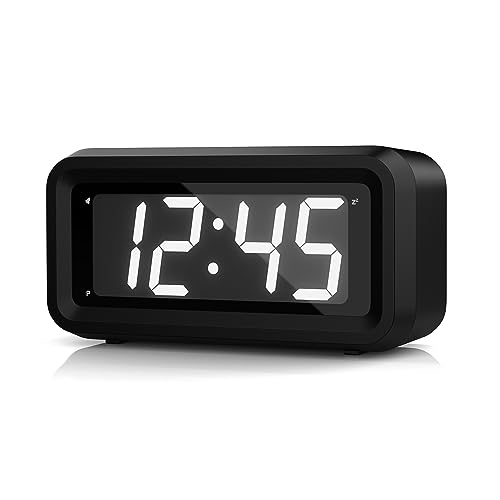 KWANWA Digitaler Wecker, LED Uhr Batteriebetrieben Tischuhr mit 3 Einstellbarer Helligkeit/Snooze/Ohne Ticken/12/24Hr 1,2'' Rote Digital Display Gut...