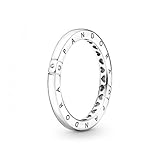 Dieser Logo & Herzen Ring steht für schlichte Eleganz. Der handveredelte Ring aus Sterling-Silber besitzt ein quadratisches Profil
