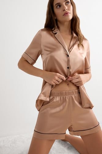 Woman's Piped Silk Shorts4