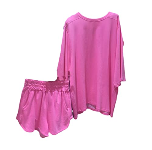 T-shirt manches courtes col rond femme et short pour look d'été décontracté