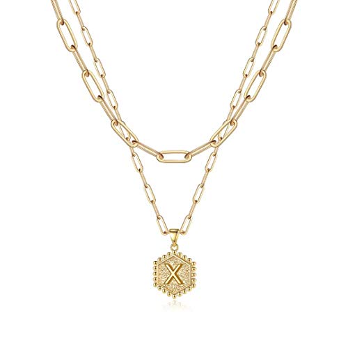Collier pendentif lettre hexagone, le cadeau d'anniversaire parfait