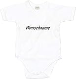 Hier bietet euch kleckerliese einen super schönen Organic Wickel Body Kimono mit einem tollen Motiv / Spruch an: Wunschname Name Wunschtext --> Bitte teilt uns den Wunschnamen nach Bestellung einfach per Nachricht mit.
