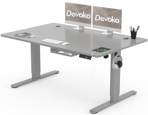 Devoko 140x80cm Escritorio Elevable Eléctrico de Carga Tipo C, Escritorio para Computadora Ajustable en Altura con Bandeja de Gestión de Cables y Memoria de 3 Funciones, Gris con Ruedas