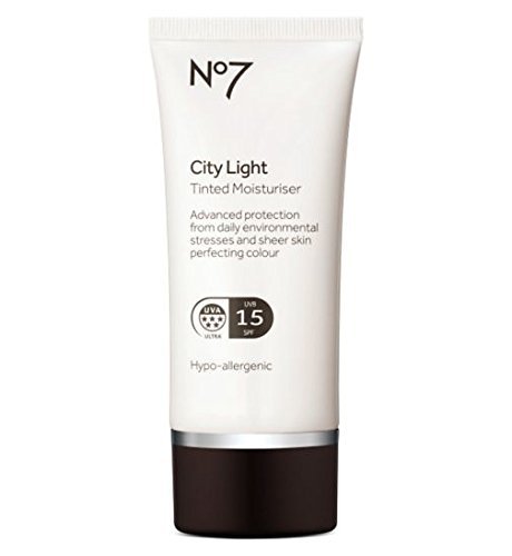 No7 City Light Tinted Moisturiser - Moisturiser Medium