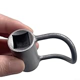 und leichter Winkelventilschlüssel für effiziente Wasserrohrwartung (C)