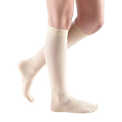 Image of Mediven Women's Sheer & Soft Calf High 30-40 mmHg Compression Stockings | Women's sheer calf high compression stockings with ClimaComfort fabric, double-knit sole and soft transparent finish.