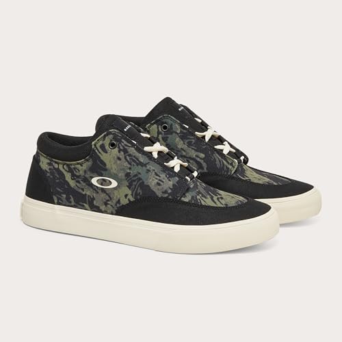 Image of Oakley Men's Banks Low Canvas Sneaker