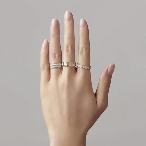 Bijoux et bagues d'une finition remarquable au design minimaliste et soigné - 6