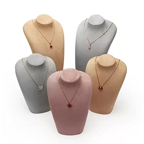 Buste collier en velours gris : fini les chaînes emmêlées