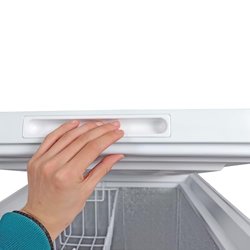 Image of Commercial Cool 5.4 Cu. Ft. Chest Freezer,White