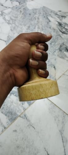 NADEEMS World Wooden Paratha Press, Traditional Kitchen Roti Masher Tool, Round Base with Wooden Handle, Brown