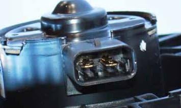 Miniatura 4 de TYC Conjunto de ventilador de refrigeración 620380 compatible con Chevrolet Impala 2000-2003