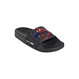 Bestell mindestens eine Größe größer als deine normale Schuhgröße. Die Adiletten fallen etwas kleiner aus.