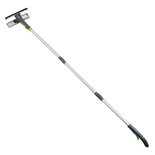 Amazon Basics - Limpiacristales extensible con pulverizador