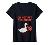 Photo Gallery donna funny goose meme chaos honk certificato silly angry goose maglietta con collo a v Photo Gallery donna funny goose meme chaos honk certificato silly angry goose maglietta con collo a v