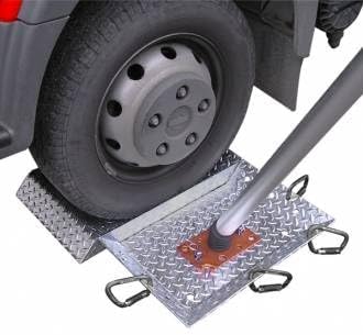 Plate for Bracing 4D Pole and Stelvio on Trucks, Heavy-Duty Stabilizing Plate with Connector Holes for Safe Pole Operation