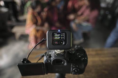 Image of Shure MoveMic Receiver - Cold Shoe Mountable Camera Receiver for MoveMic Lavalier Microphones, Compatible with Most DSLR Cameras and Computers, for Mobile Content Creators (MV-R-Z7)