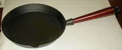 Cookware company Pan Cast Iron Detachable Handle with Spout 26cm diameter 4cm deep