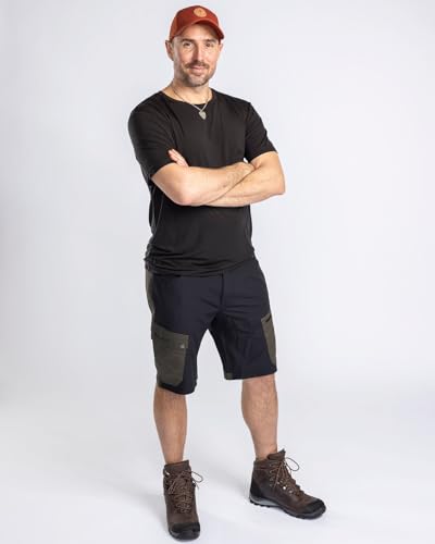 Pinewood 5316 Finnveden Trail Hybrid Shorts Black/Mossgreen (462) C54