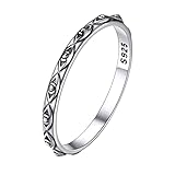 [Bague Oeil du Diable]La bague oeil du diable est d'excellente facture. L'anneau oeil mauvais est épais et très solide, et un rapide coup de chiffon avec le mouchoir ou la chemise le fait briller à nouveau lorsqu'il est taché. Le motif incrusté dans l'anneau est très élégant, détaillé, belle et très agréable à porter. Les motifs et la texture lui ajoutent un charme, Si vous cherchez quelque chose que vous pouvez offrir à votre chéri, alors c'est certainement la bague qu'il vous faut !