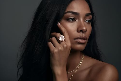 Bague Cocktail en Quartz Rose et Or : Bijou Artisanal d'Exception