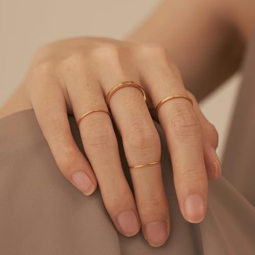 Image of YEEZII Gold Knuckle Ring Set for Women, Boho Stackable Finger Midi Rings