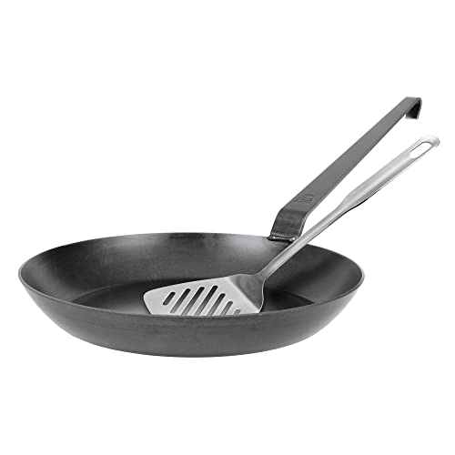 GRÄWE Schmiedeeiserne Bratpfanne F400, Ø 32 cm, hoher Rand, Eisenpfanne mit Wender, 400° C hitzebeständig, Pfanne aus Eisen, kratzfeste Bratpfanne, unbeschichtet, Outdoor-Cooking, induktionsgeeignet