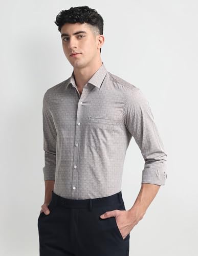 Image of Arrow Men's Cotton Structu Slim Fit Shirt