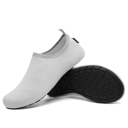 SAGUARO Escarpines Hombre Zapatillas de Agua Mujer Zapatillas Playa Secado Rápido Zapatos Agua Antideslizantes Calzado para Natacion Surf Acuaticas Piscina Plata Gr. 46/47 EU