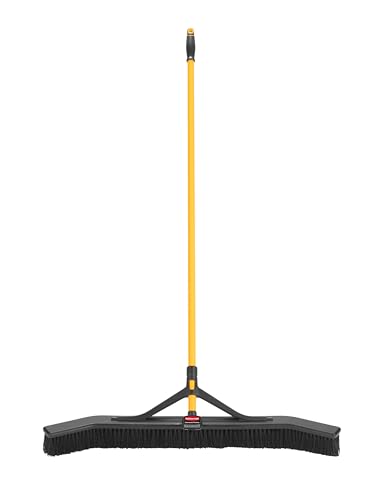 Rubbermaid Commercial Products Maximizer 36' Push to Center Push Broom Polypropylene Fill Black Angled Sides Medium Bristles for Indoor/Outdoor Multi-Surface Use