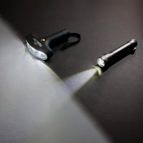 TripleLite 330 lm Black LED Flashlight AA Battery